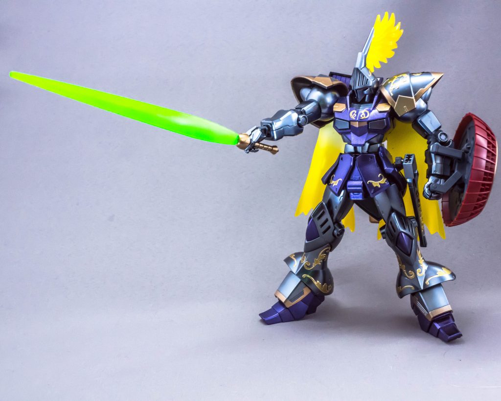 Rギャギャのビームソードも帯刀。