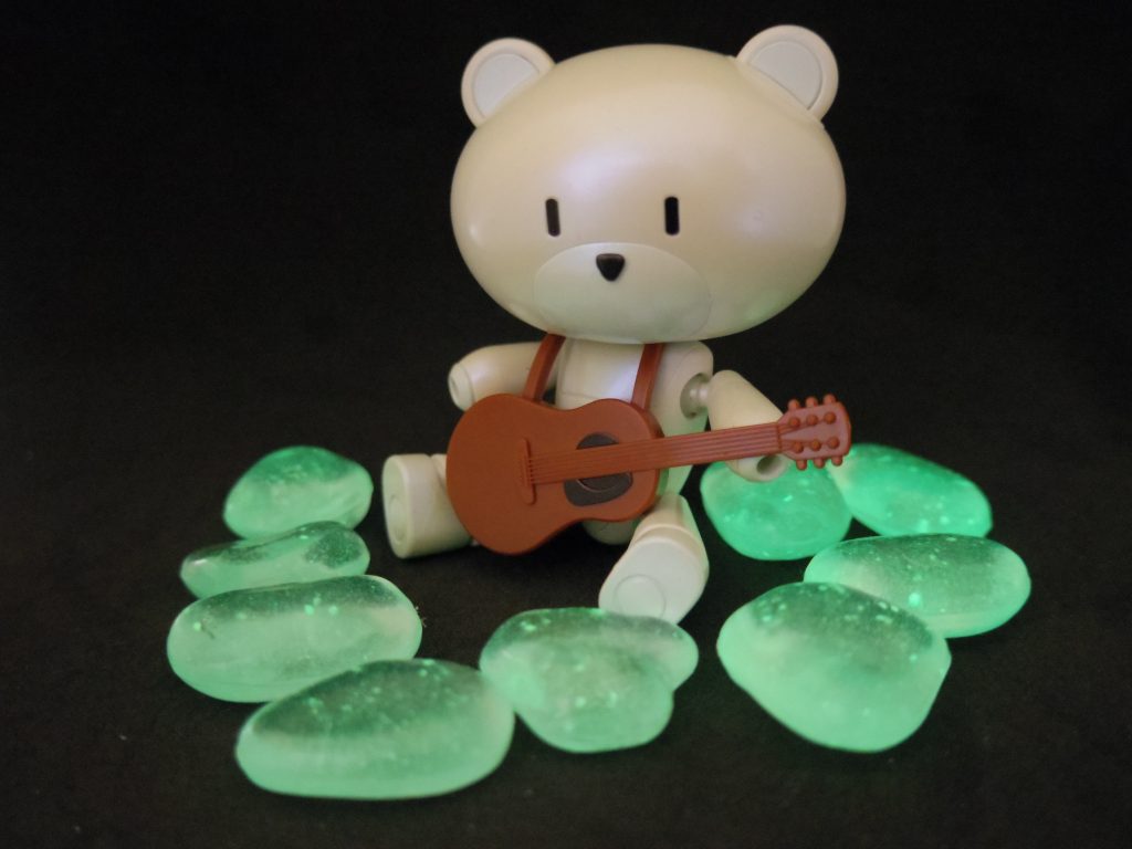 畜光ストーンを周りに置いて飾って置くのも良し!