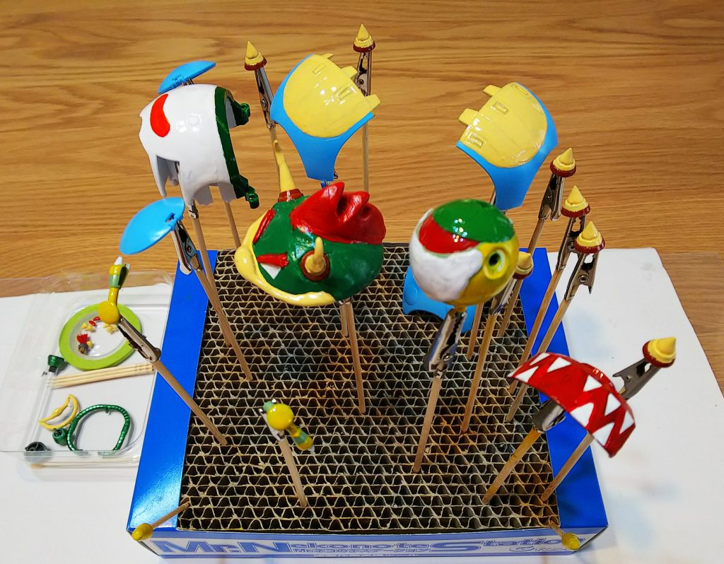 少しずつ筆塗りを進めて。