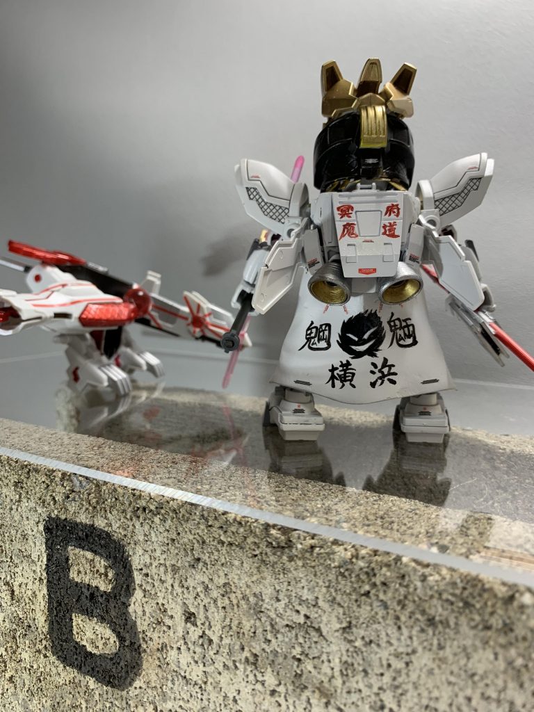 多少やり過ぎかとは思いますがお許しくださいｗ　鳥のほうはモロ日章はヤバいのでラインで誤魔化してます　　「待ってたぜｴ！！、この瞬間をよｵ！！」