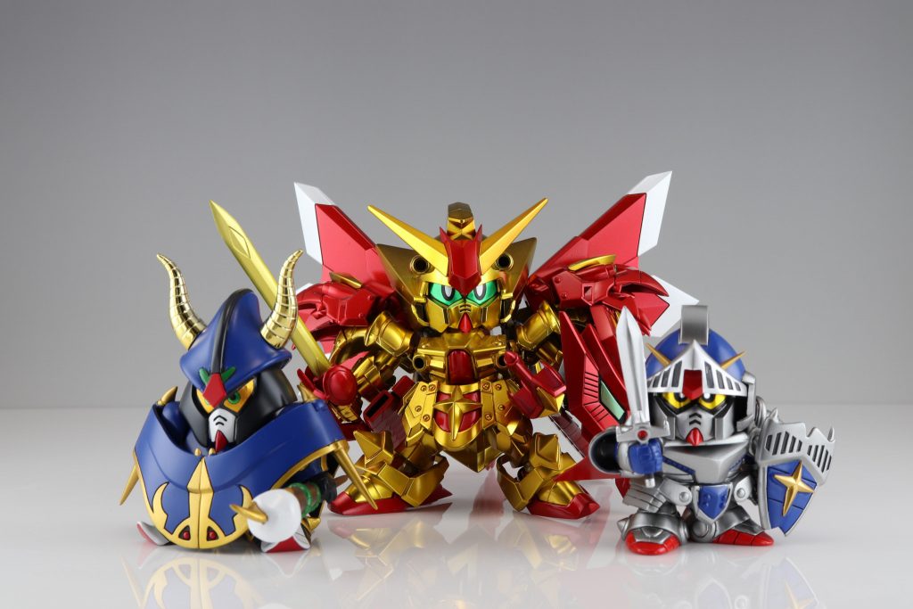 スペリオルドラゴンとの並び。サタンガンダムと一緒に並び揃えるのは一度はやってみたかった並びでしたのでようやく実現できました。