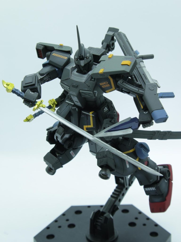 「月華」ではない通常のソードマスターはこれくらいの装備だと思われます
名前の由来はどこかで『主人公機はリク、ダイバー、スカイで陸海空』という意見を見たため、それの影響でユッキーと合わせて雪月花にしたいと思ったのが始まりです