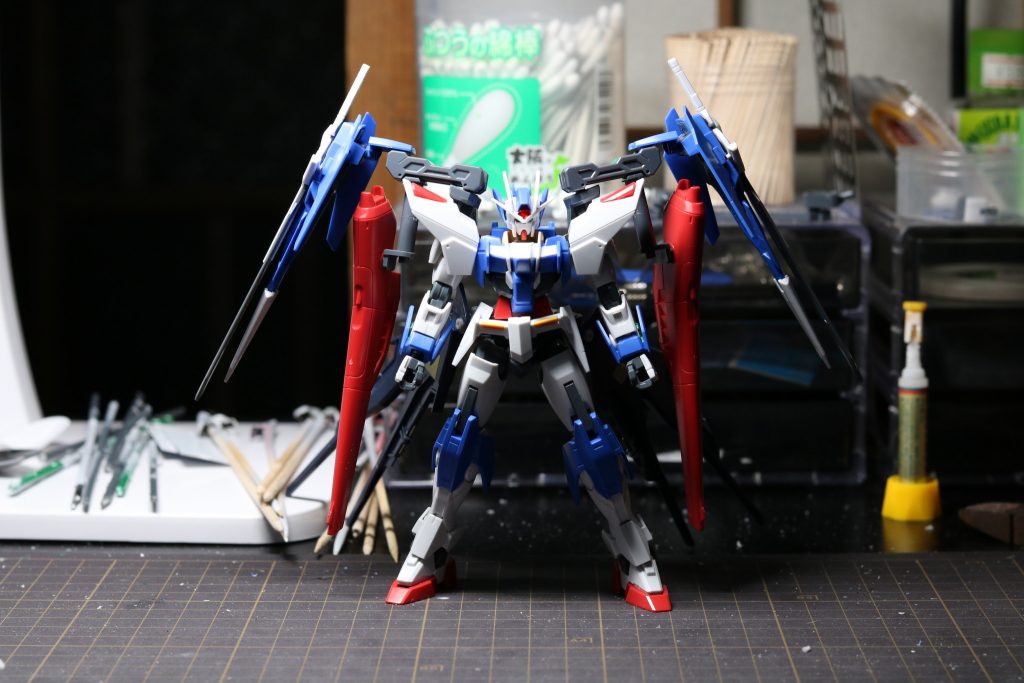 2段階目
ビーム砲が付きましたが、横長になりすぎたのでどうしようか思案。