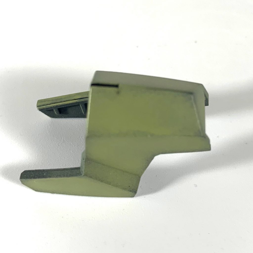 グラデ塗装は初挑戦でしたが、やっぱり安定して塗るのは難しいですね。