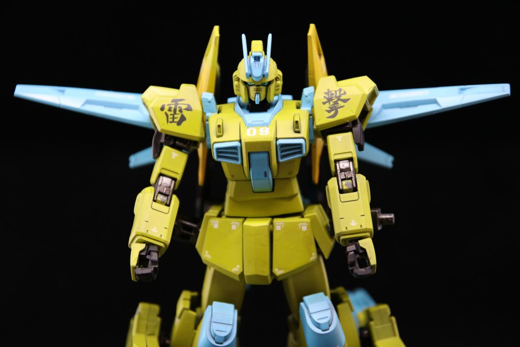 武装なしアップ。今回はコーションやデカールを多用しています。