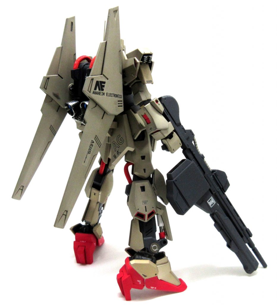 コーションマーク以外のデカールはプリンタ印刷で自作しました、ビームライフルは百万式と百式のハイブリッドです