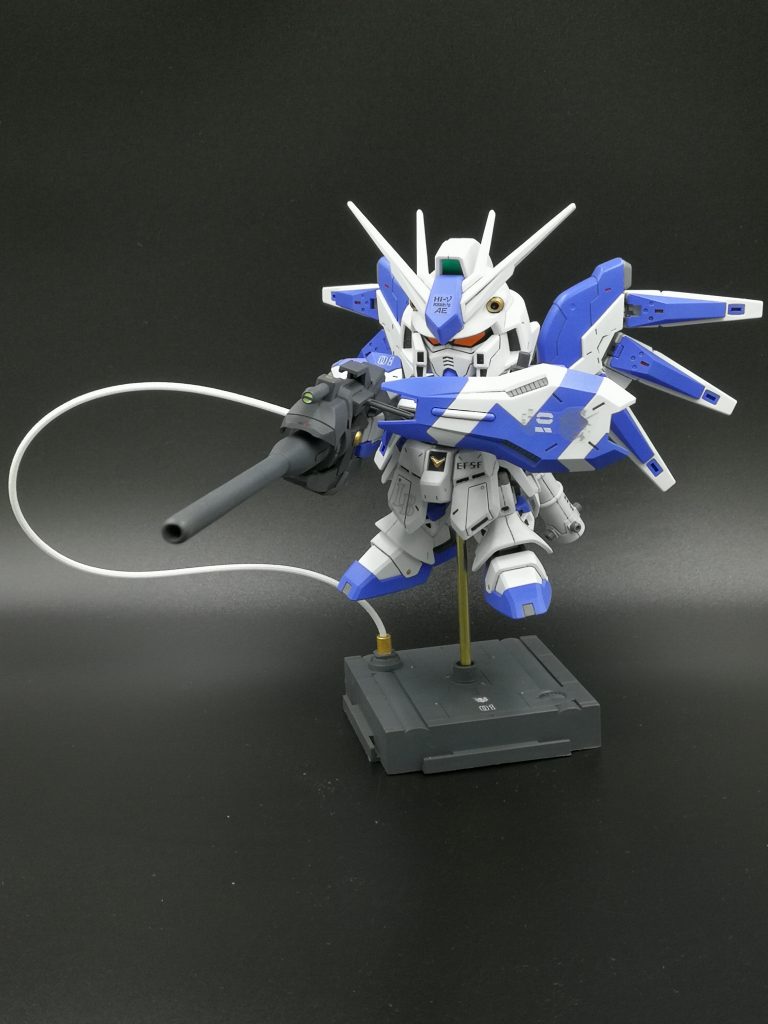 本来は両手持ちですが出来ないのでそれっぽく。