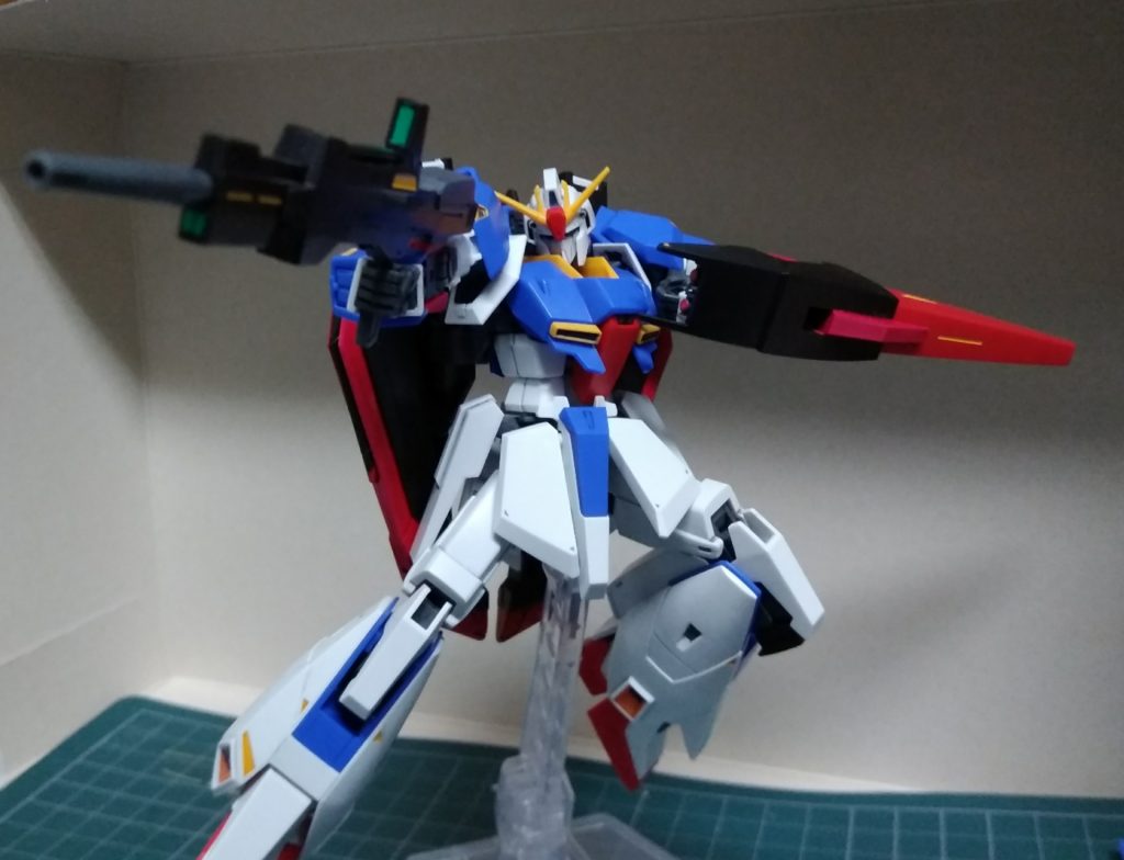 ビームライフル
エクストリームバーサスでの勝利ポーズで