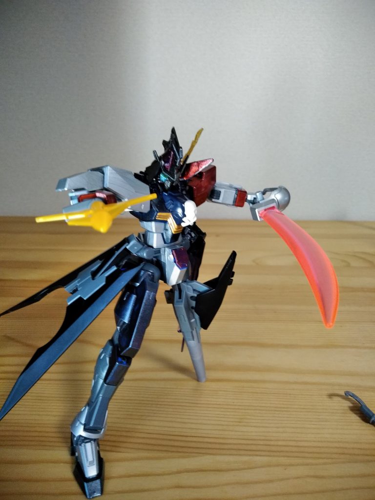 5.アンカー
海賊、船らしく
ビームザンバーは背中にマウントしてある