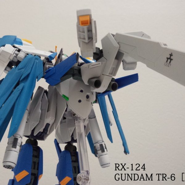 ガンダムTR-6［ブルーベル］