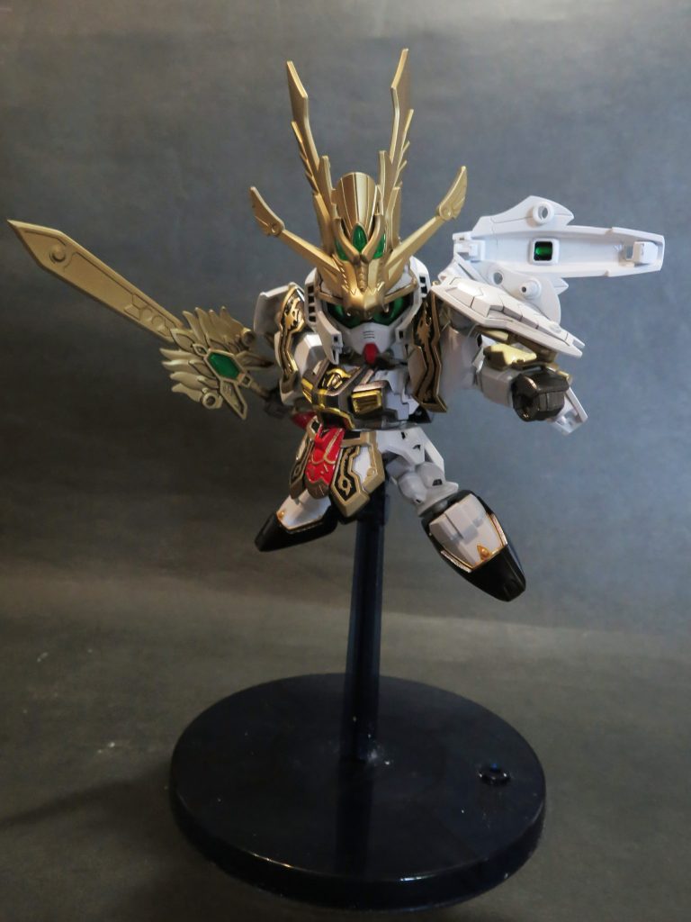 “そこまで堕ちたのか龐統...だが,お前を追い詰めたのはこの私...ならば!過去と決別するために!私も覚悟を決めよう!“伏龍”諸葛孔明！再臨！！！”

“伏龍”孔明ニューガンダムです.