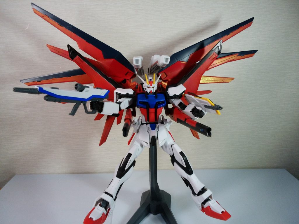 ハイマットフルバースト時の形態。この時にストライク側からはルプス·ビームライフルのエネルギーしか消費されない。