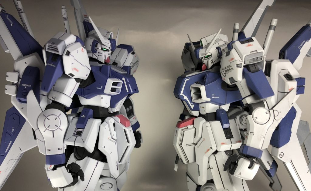 右が10年前に製作したものです。バランスの違いはキットのラインを尊重した結果です。