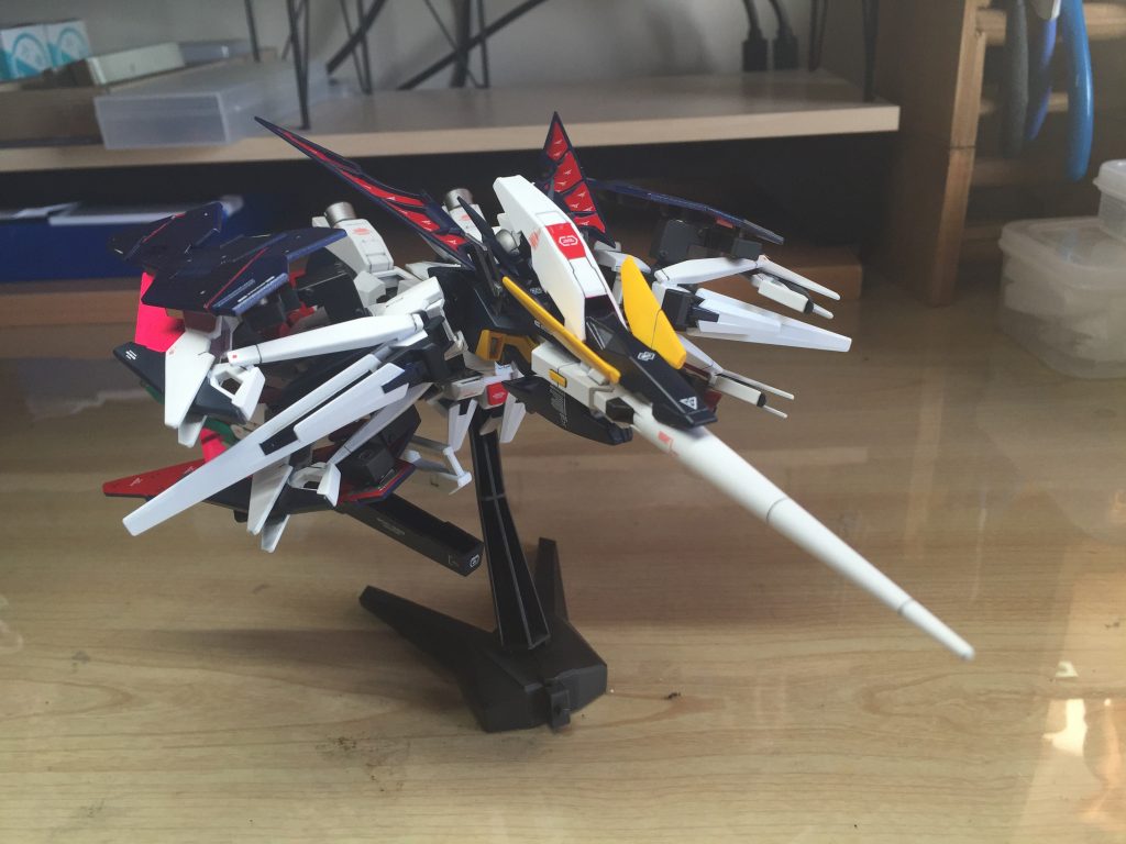 一応、変形もします。
空力とかガン無視ですね、、、