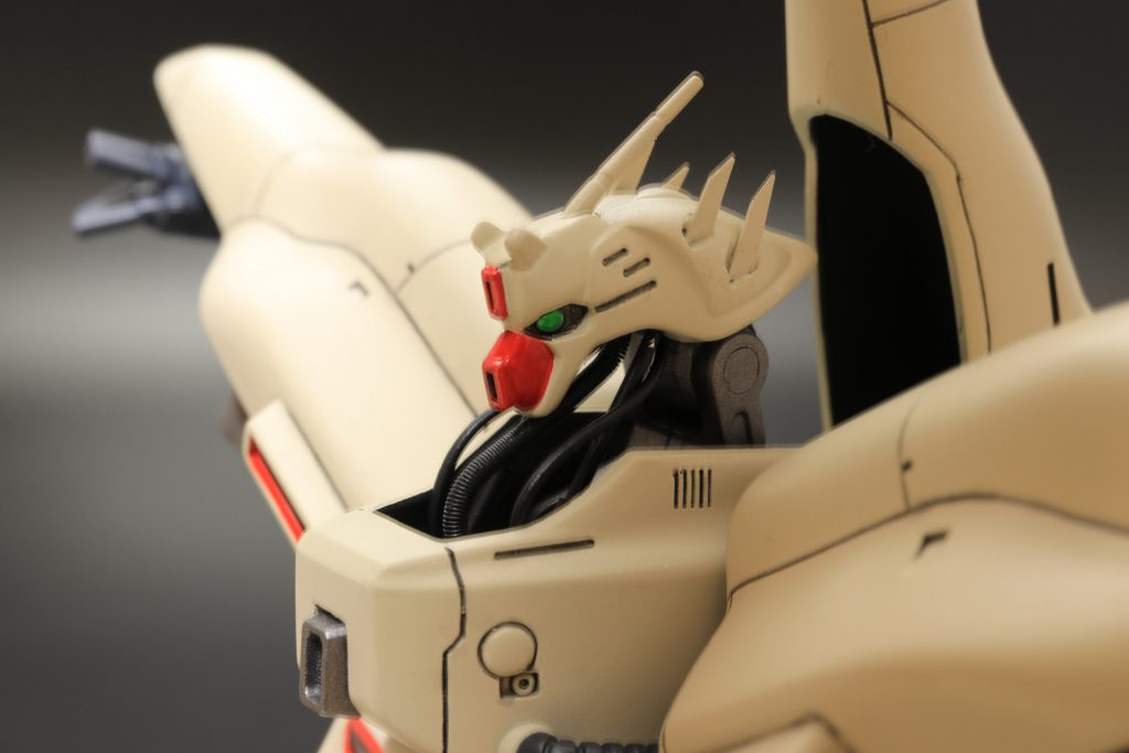 首回りは、ジャンクパーツ等で作り直し。