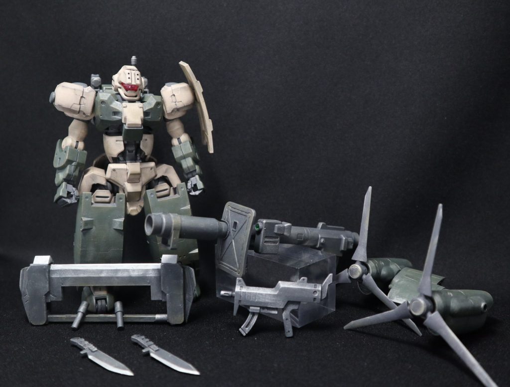 スタティックディスプレー。武装は、ラケーテン・バズーカ、90㎜マシンガン、ブーストハンマー、プラズマコンバットナイフ、ハンドグレネードx2。また空挺強襲時に使用するティルトローター。