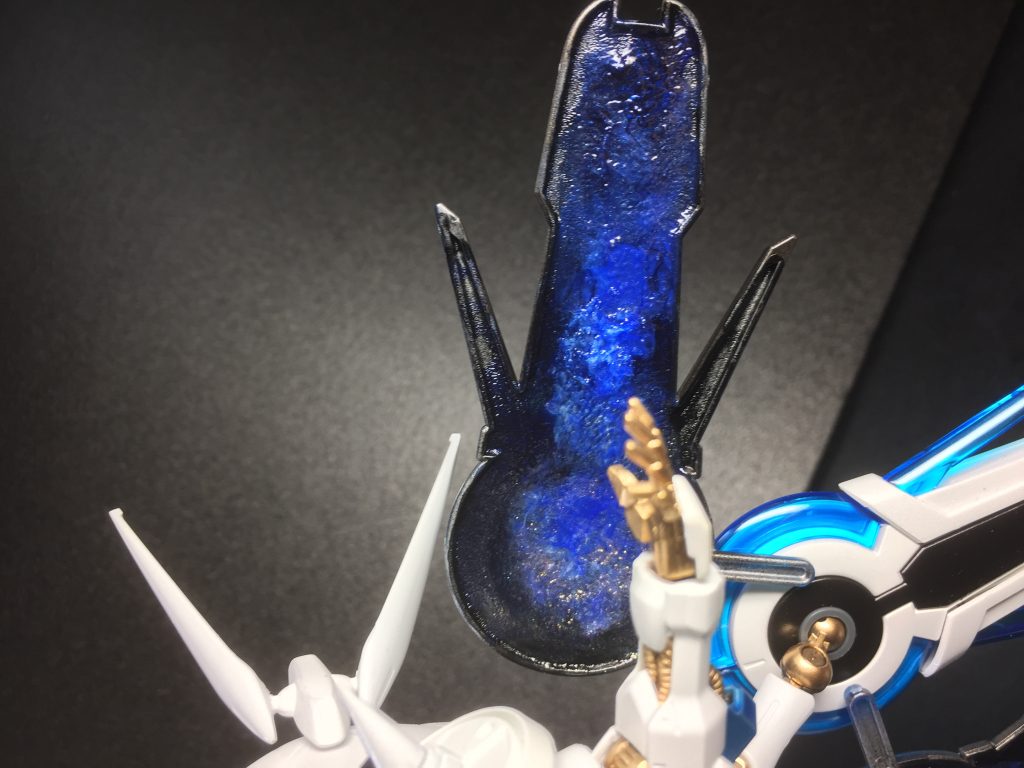 マニキュアで宇宙塗り。
一つ一つ微妙に違う塗りかたで渦巻くように宇宙を描いたつもりだったけど、難しいですね、コレ。