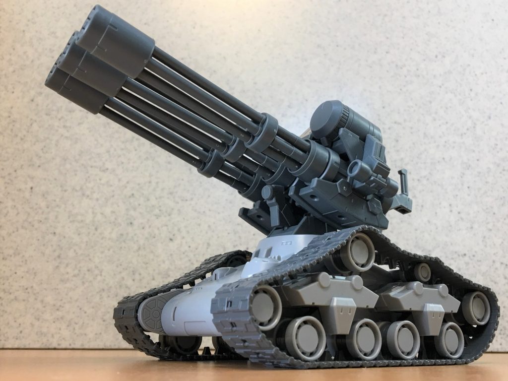 (   。・v・。)ﾉ ガンプラバトルの世界での無人兵器という設定です。