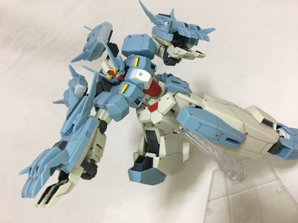 プトレマイオスアームズ・イフリートモード。
ギミックはそのまま。
クロー内部は塗り分け。