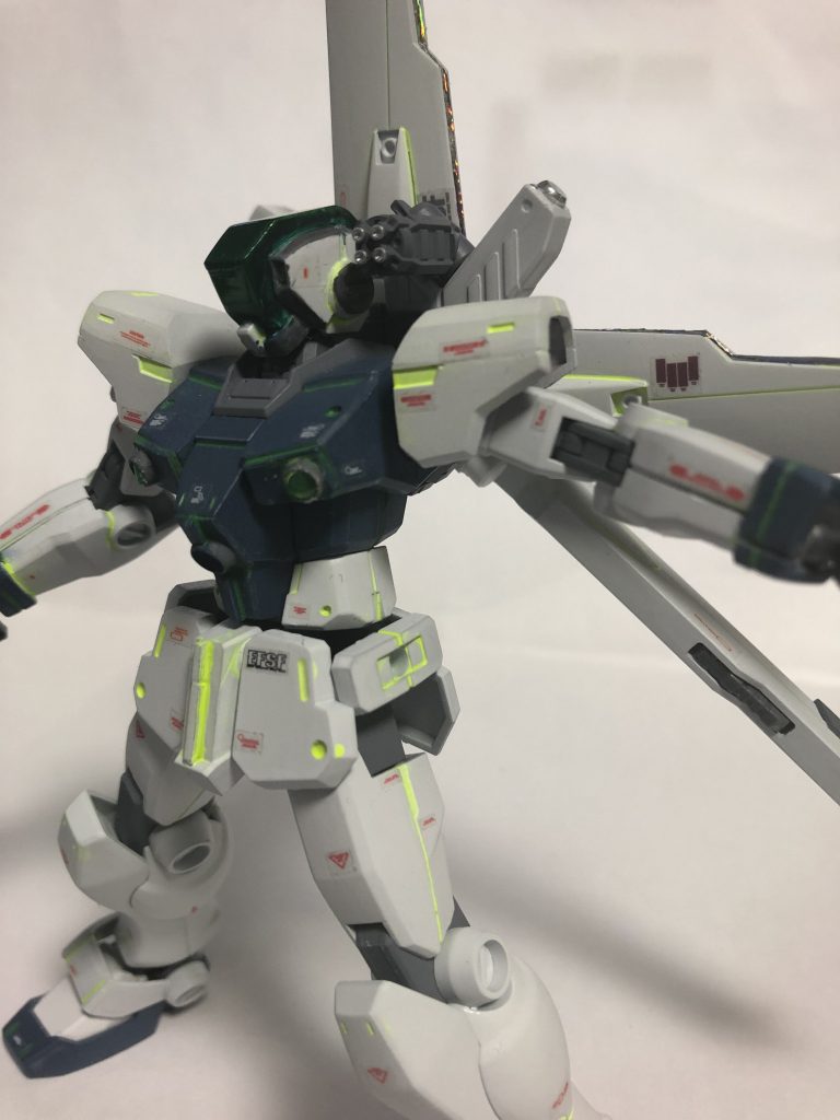 武装その3
ショルダーバルカン
ここも元のキットのままです