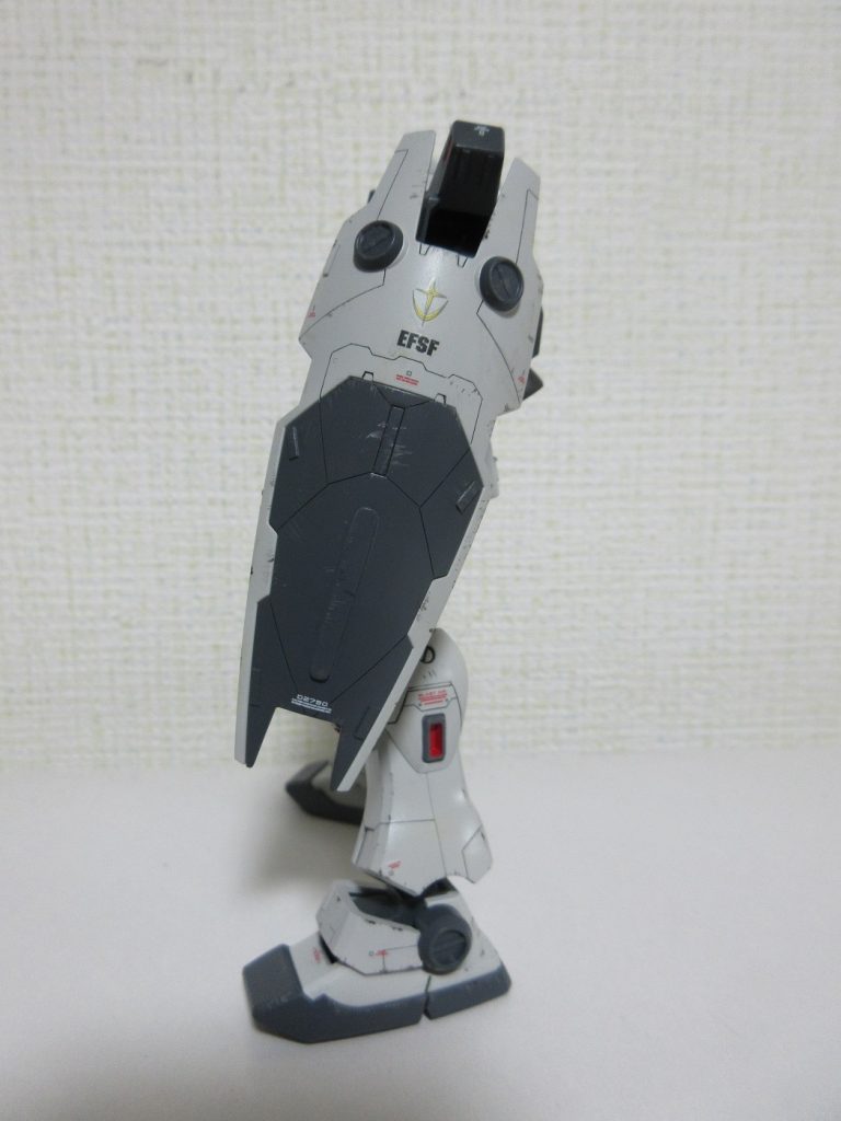 シールドはまぁまぁ気合を入れてディテールアップしてります。