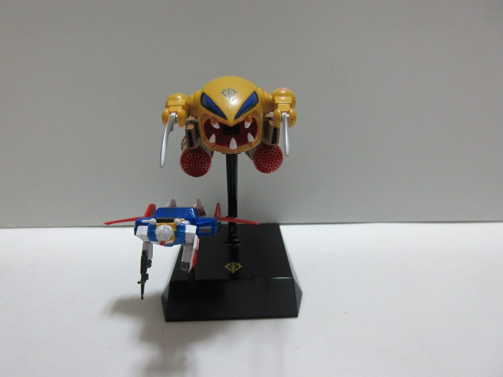 1/550のザクレロとガンダムスカイはシンプルに塗装。