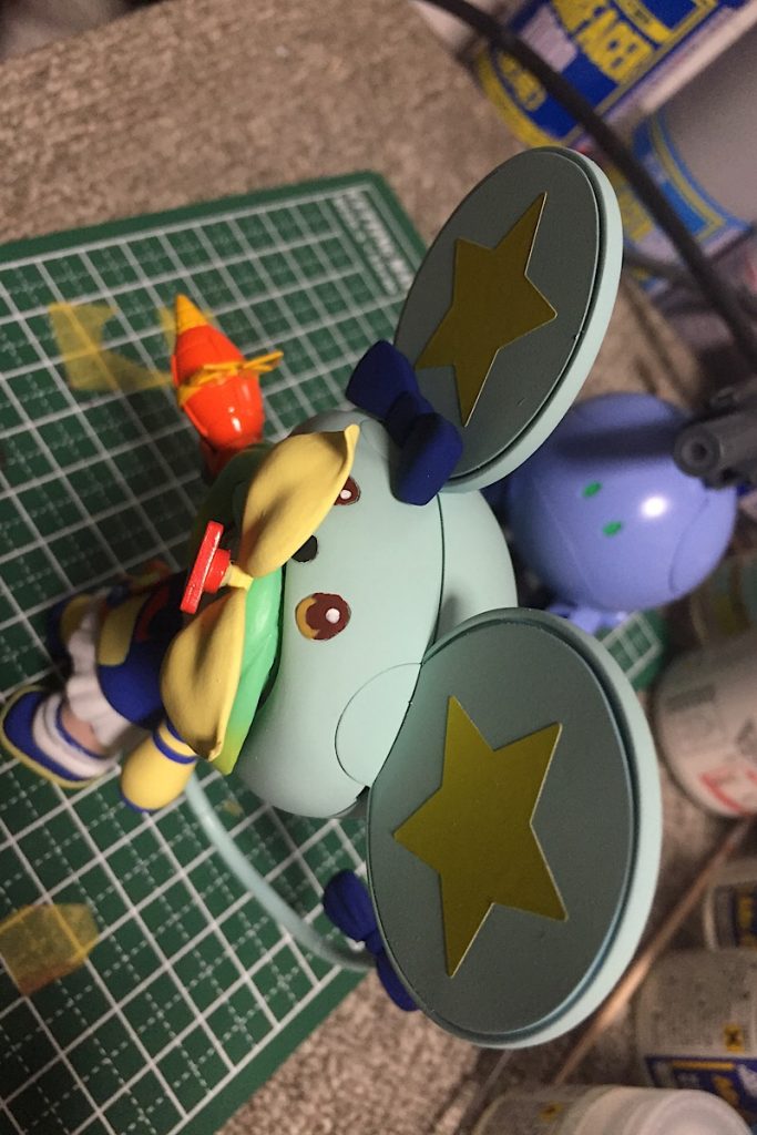 リボンで隠れますがチュッペの顔も作ってあります