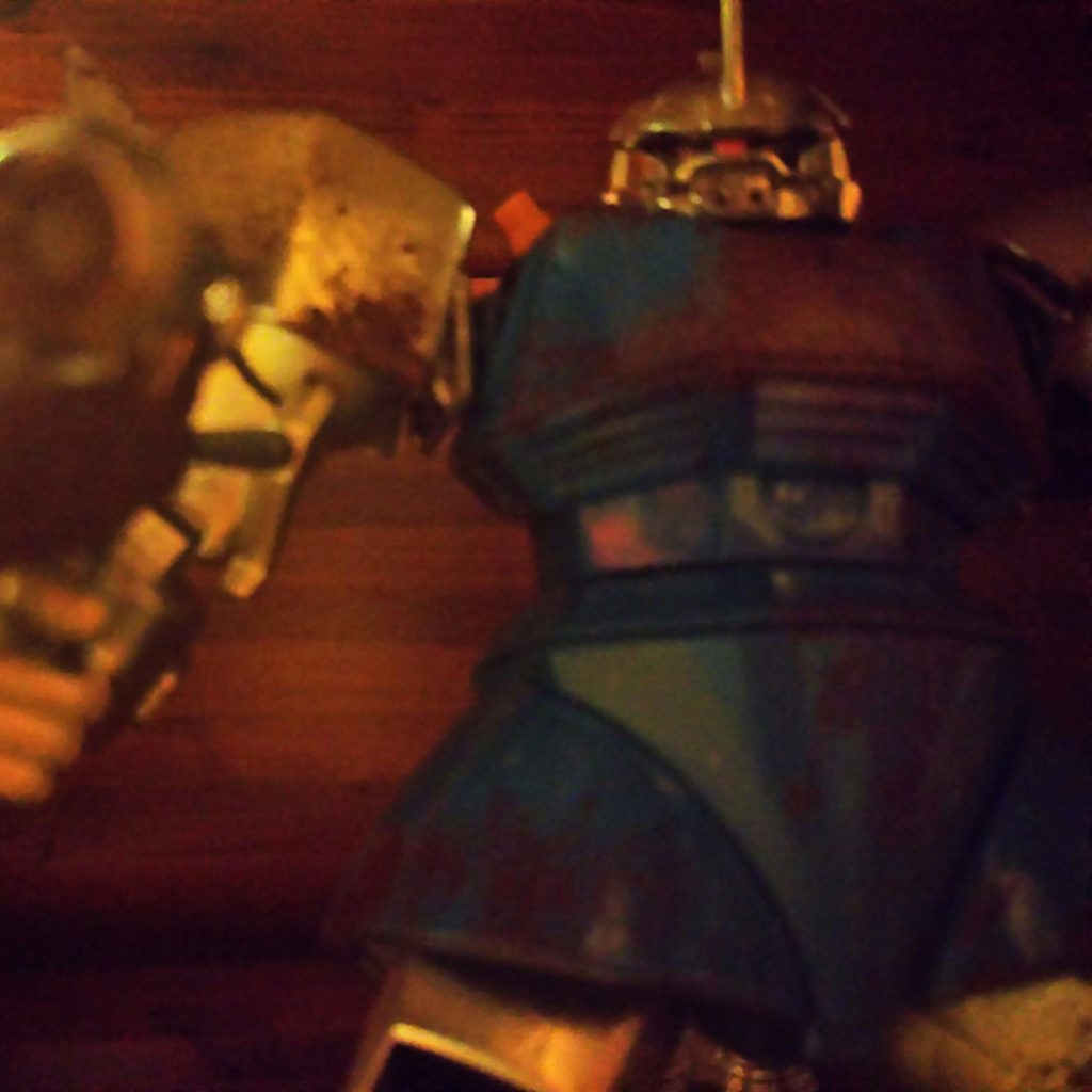 錆はジムのシールドとぶち当たってできた風に装甲を削りました