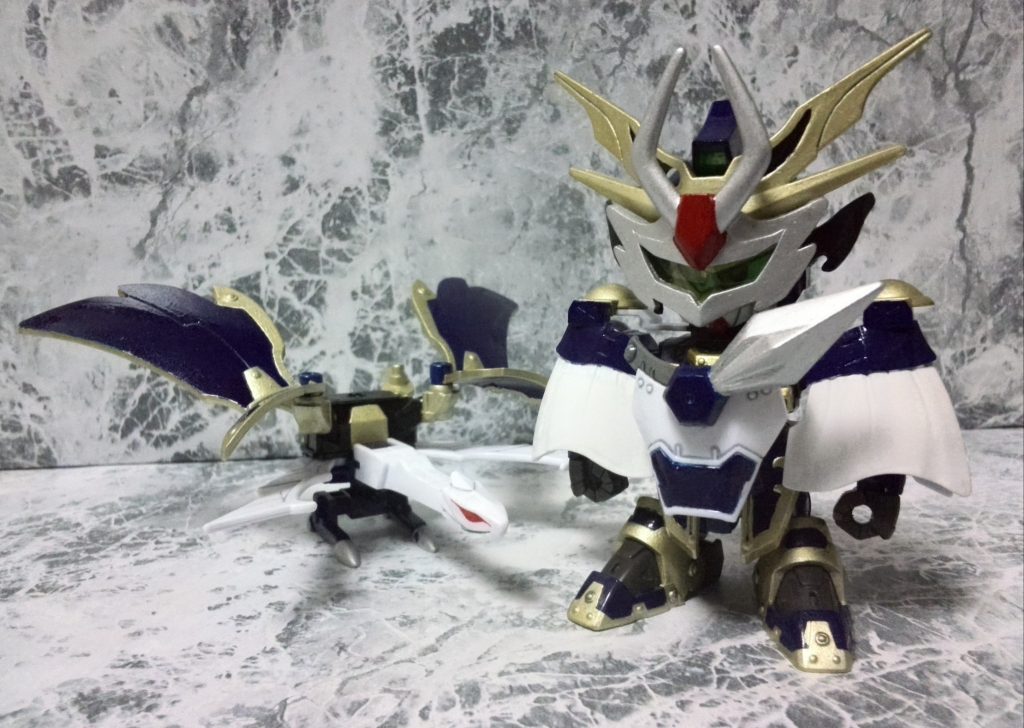 支援機
飛勇帝の神器と共に
今日も何処かへ…
子供の頃、
初めて作ったガンプラが
この荒鬼頑駄無でした
時は経ち、
ビルドファイターズトライでカッコ良く動く荒鬼に魅せられ
再販され、再び手入れた荒鬼を
新たな姿にでき、とても嬉しかったです