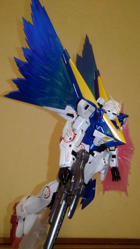 光の翼も塗装してみました