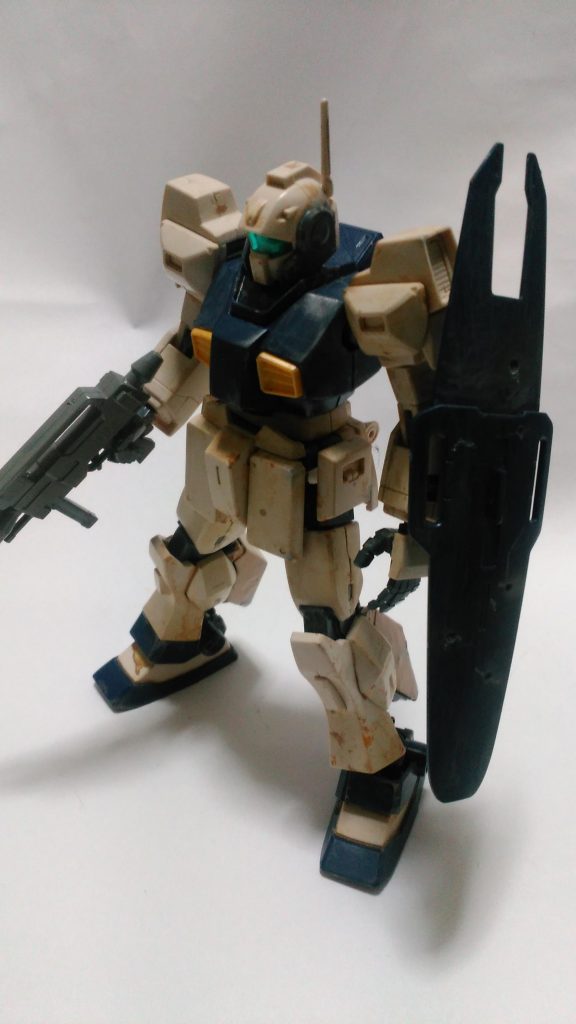 正面


ウェザリングマスターと塗料で汚しをさいげんしています