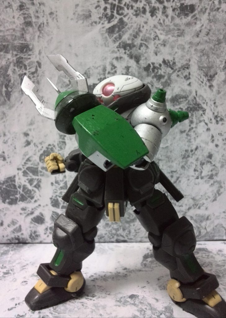 ストロングウェポン
「ストロングクロー」

接近戦はクロー
中～遠距離はビームで対応