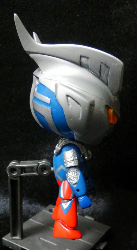 哀愁漂う横顔だ(何度もエポパテで修正したぜ・・・)