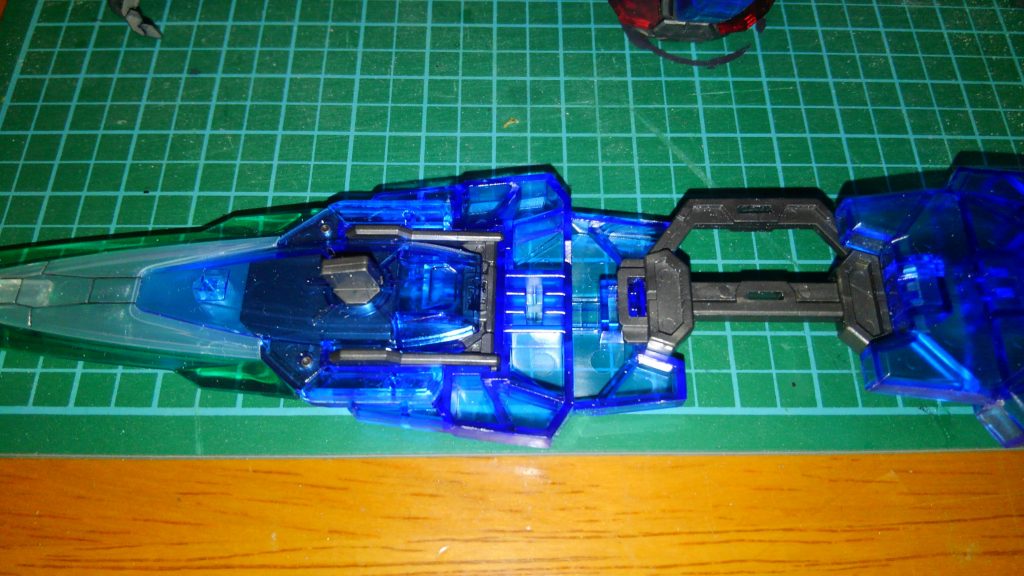 oh・・・盛大な肉抜き穴。
クリアパーツだから埋めれない。・゜・(ノД`)・゜・。
皆様どうされてます?