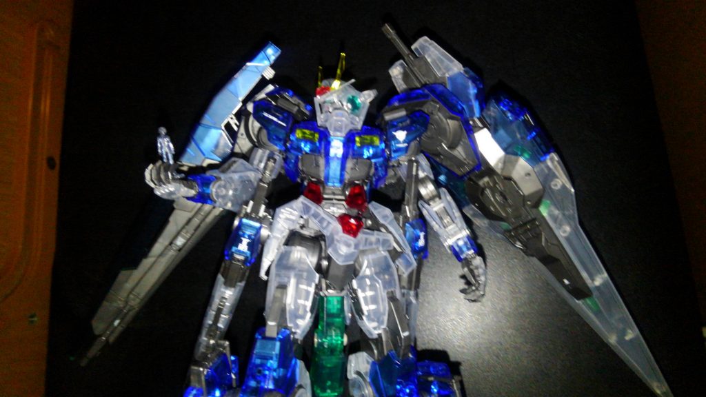 今回は物は試しに墨入れしてみましたヽ(・∀・)ノ
くどくならないように流し込み墨入れペンを(初めて)使いました(笑)