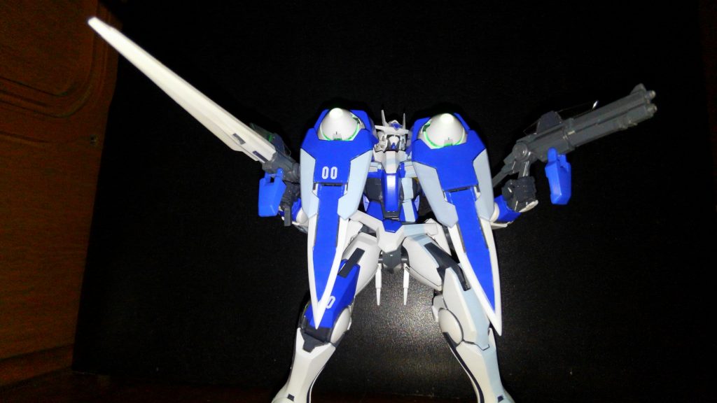 GNドライブ先端から圧縮粒子をゲロビってフルバーストモードヽ(・∀・)ノ
照明当てるとLEDの発光が映らない哀しみ。