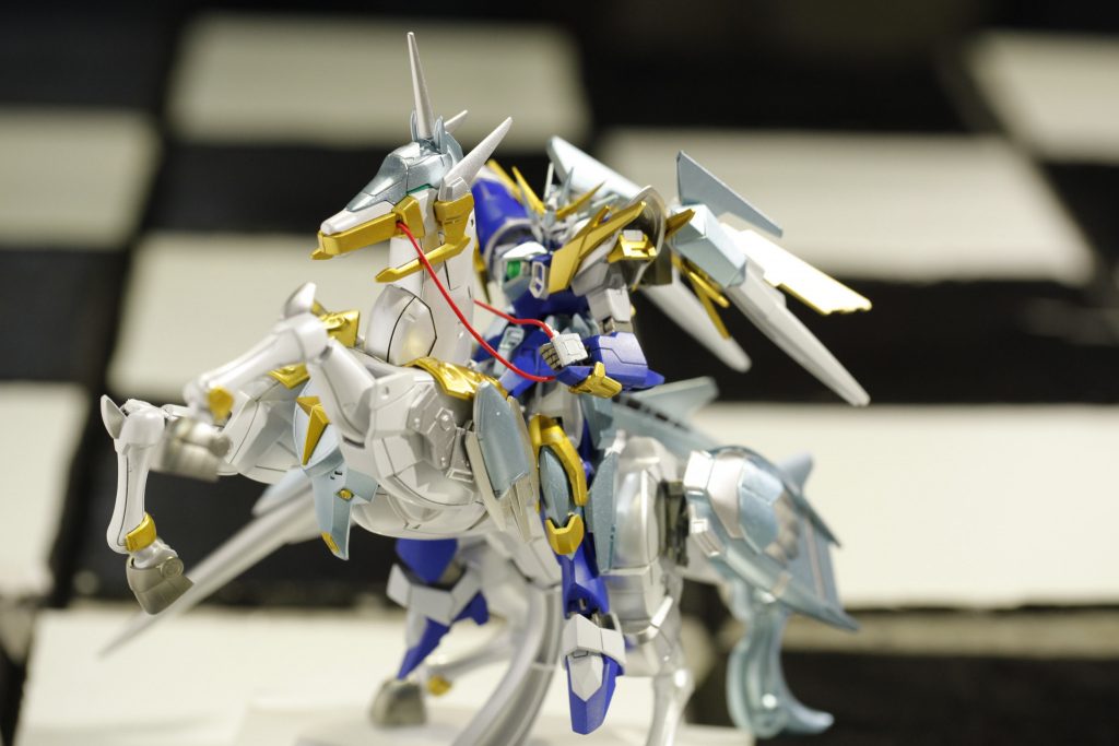 ガンプラxチェス ： ナイト–3枚目/制作者：@FonOtaku