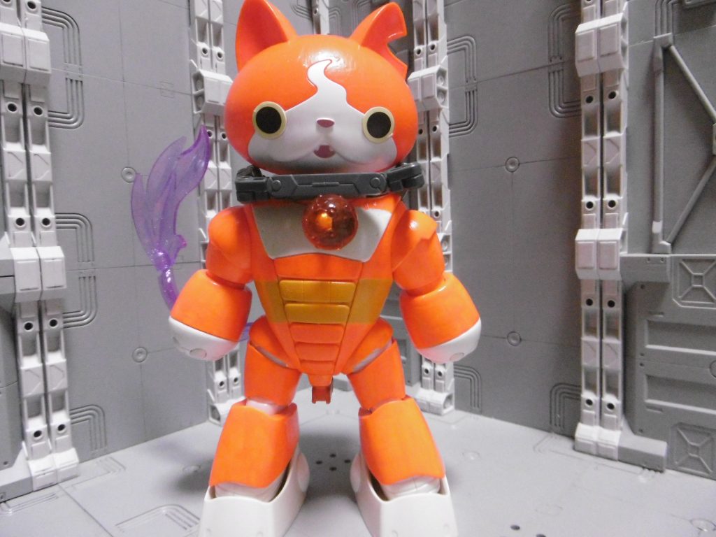 【磁場骸】(ジバッガイ)
妖怪ウォッチの彼を妖械として転生・・・させた設定。
蛍光オレンジと黄橙色を筆で塗り分け。白とABSは無塗装。顔はシールのままジバニャンプラモのを。
つや調整は全くせず光沢のまま。これは霊的エネルギー的なイメージから。