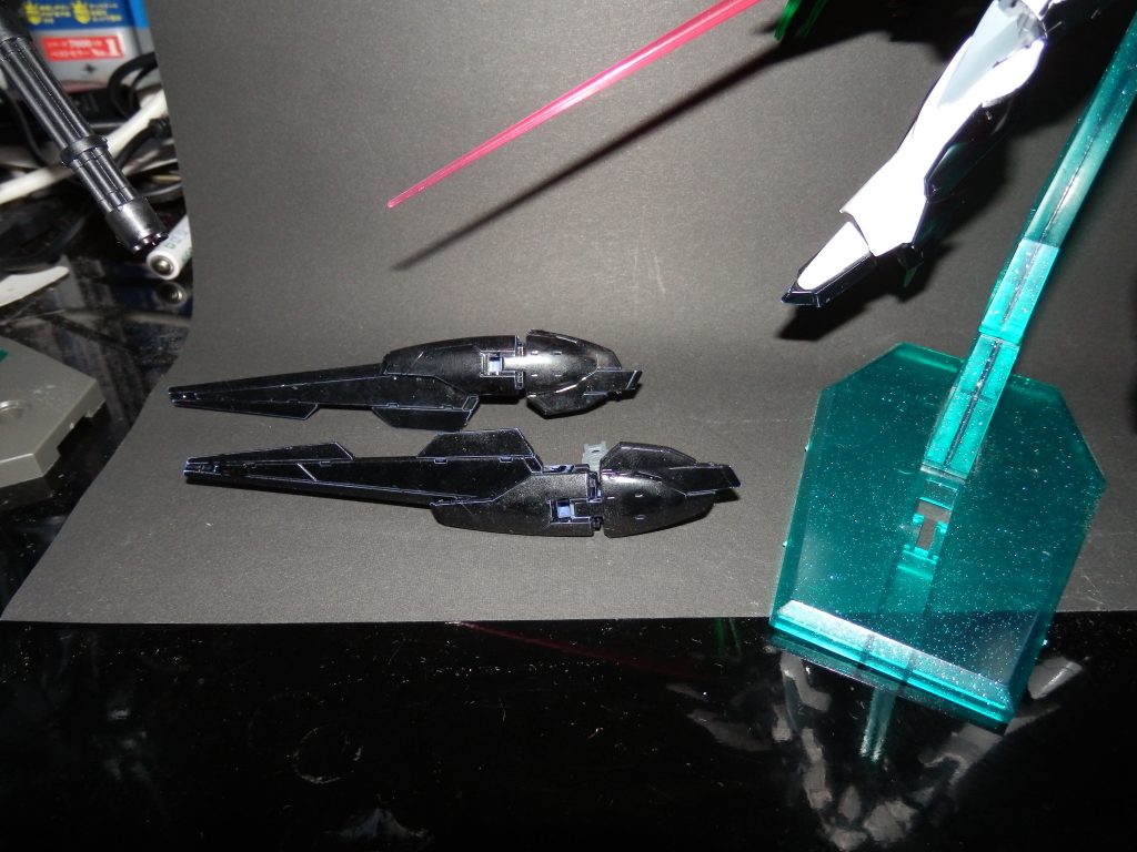 なので、1.5ガンダムのウイングを装着可能。