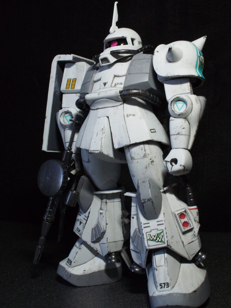 旧キットは、すこしアオリアングルが決まります。