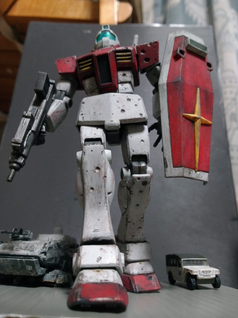 ジオラマは、足元に1/144の国連軍ハンヴィーとホバートラックを並べ、ペンタブで描き込んでそれらしくしました。上写真が無加工のもので、これからデジタル加工作業に移ります。要するにクソコラです。