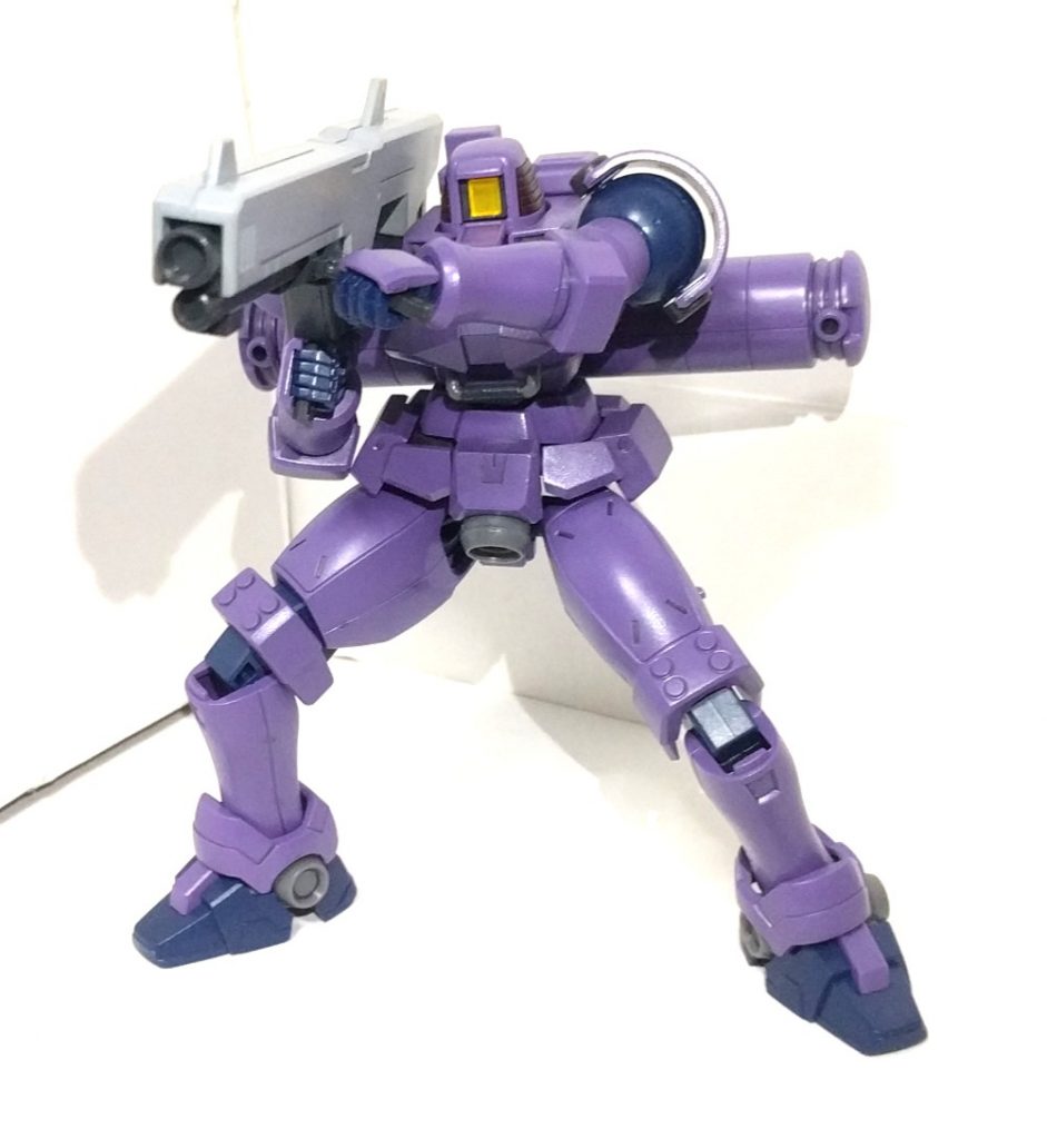 大型ビーム砲
本編でもほとんど使用されていないマイナーな武装のビーム砲も再現、造形は素晴らしいものの上部のグレーを塗装する必要があります