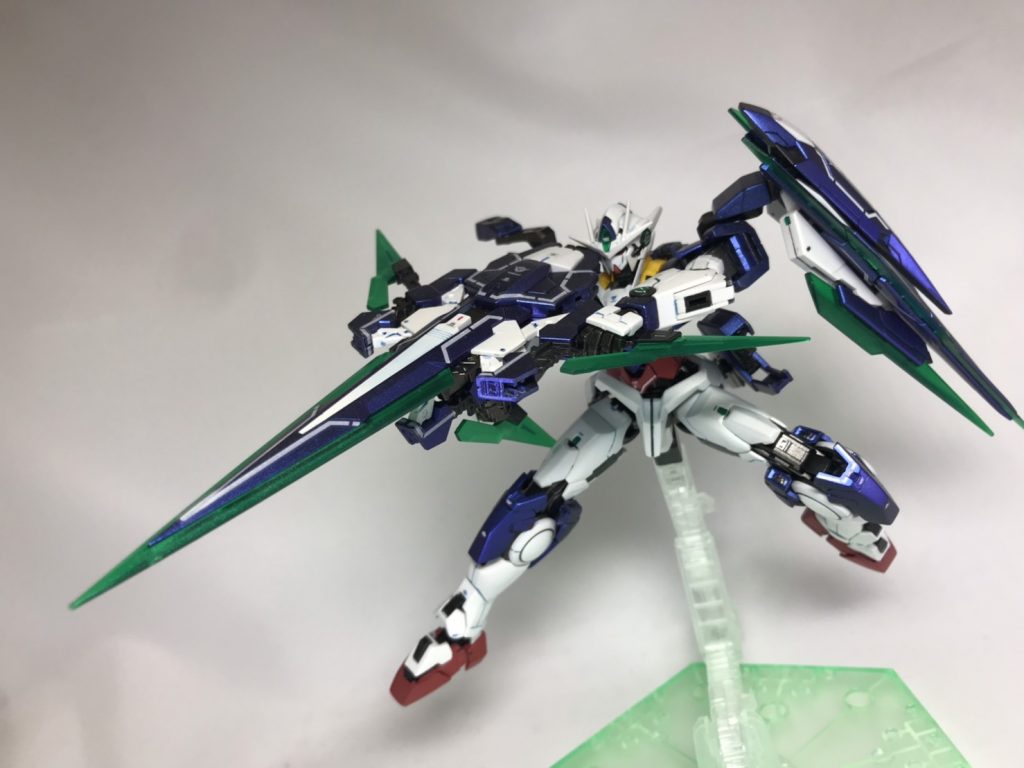 ランチャーモード!
両手持ちする為安定感あるポーズが取らせやすいです。