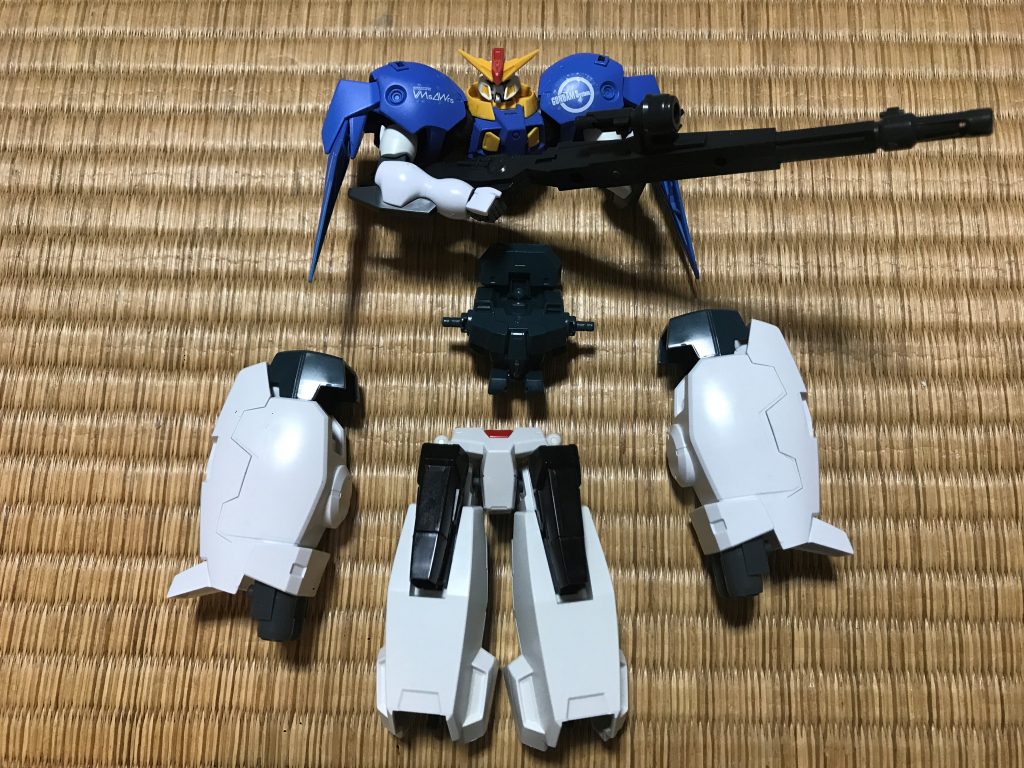 材料はこれ。 ティエリアの乗機でこしらえてみました。