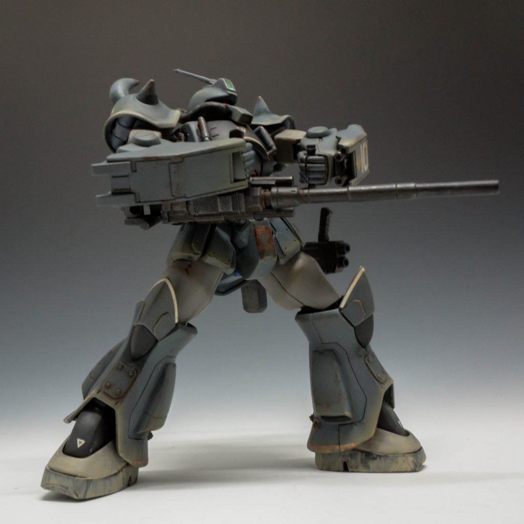 マゼラトップ砲　射撃ポーズ