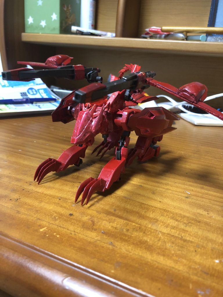 再び獣形態に変形。