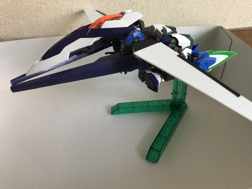 飛行形態にも変形可能です。