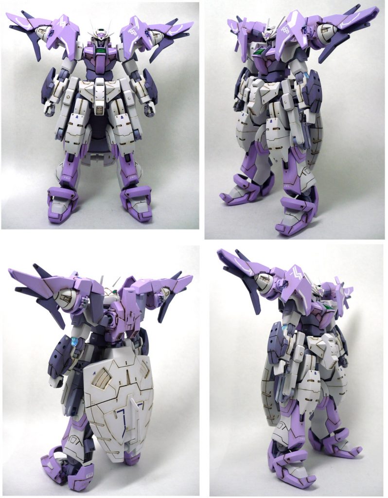 スカイドライヴユニット有り、武器無しの立ち姿です。
後方重心になって自立させるのが大変でした。