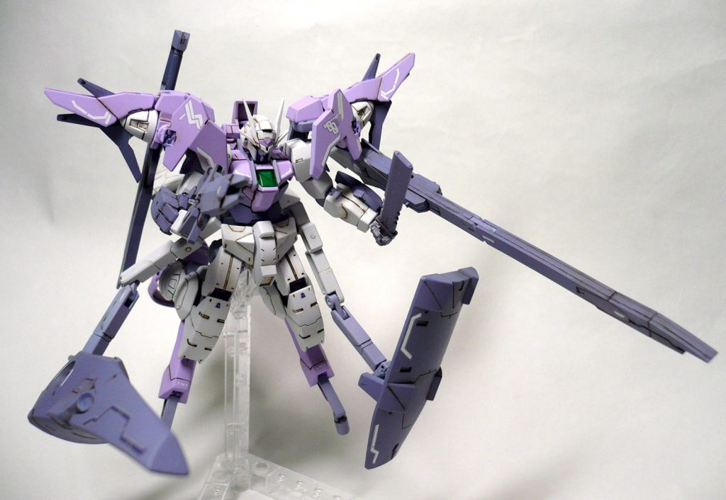 サブアームにシールドを持たせることで
ロングライフルの射撃が可能です。