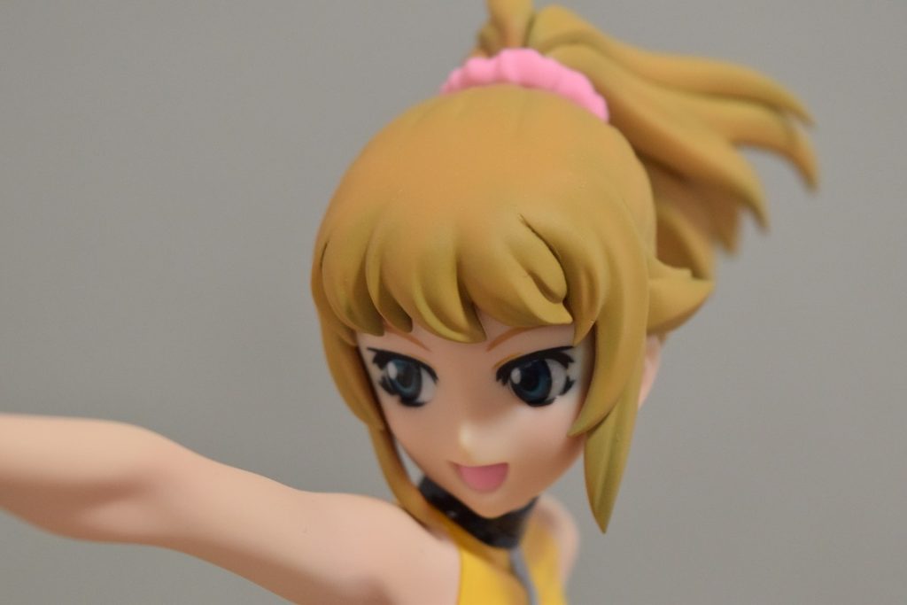 頭の合わせ目が気になって顔を後ハメ工作して自然な頭部に。